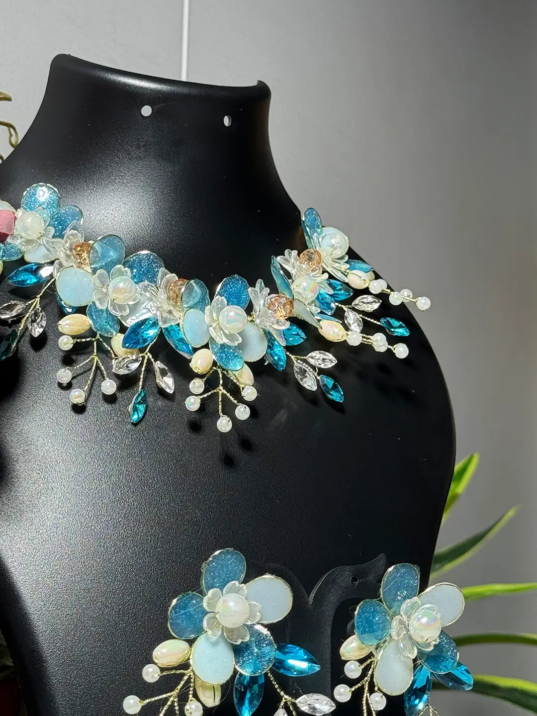 Chathams Blue@Full Necklace