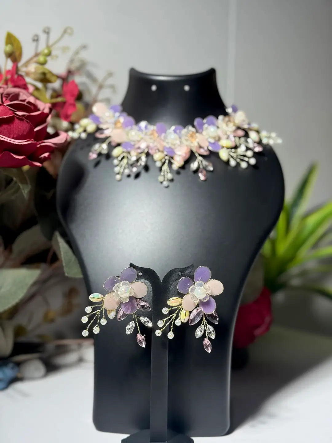 Antique White@Full Necklace