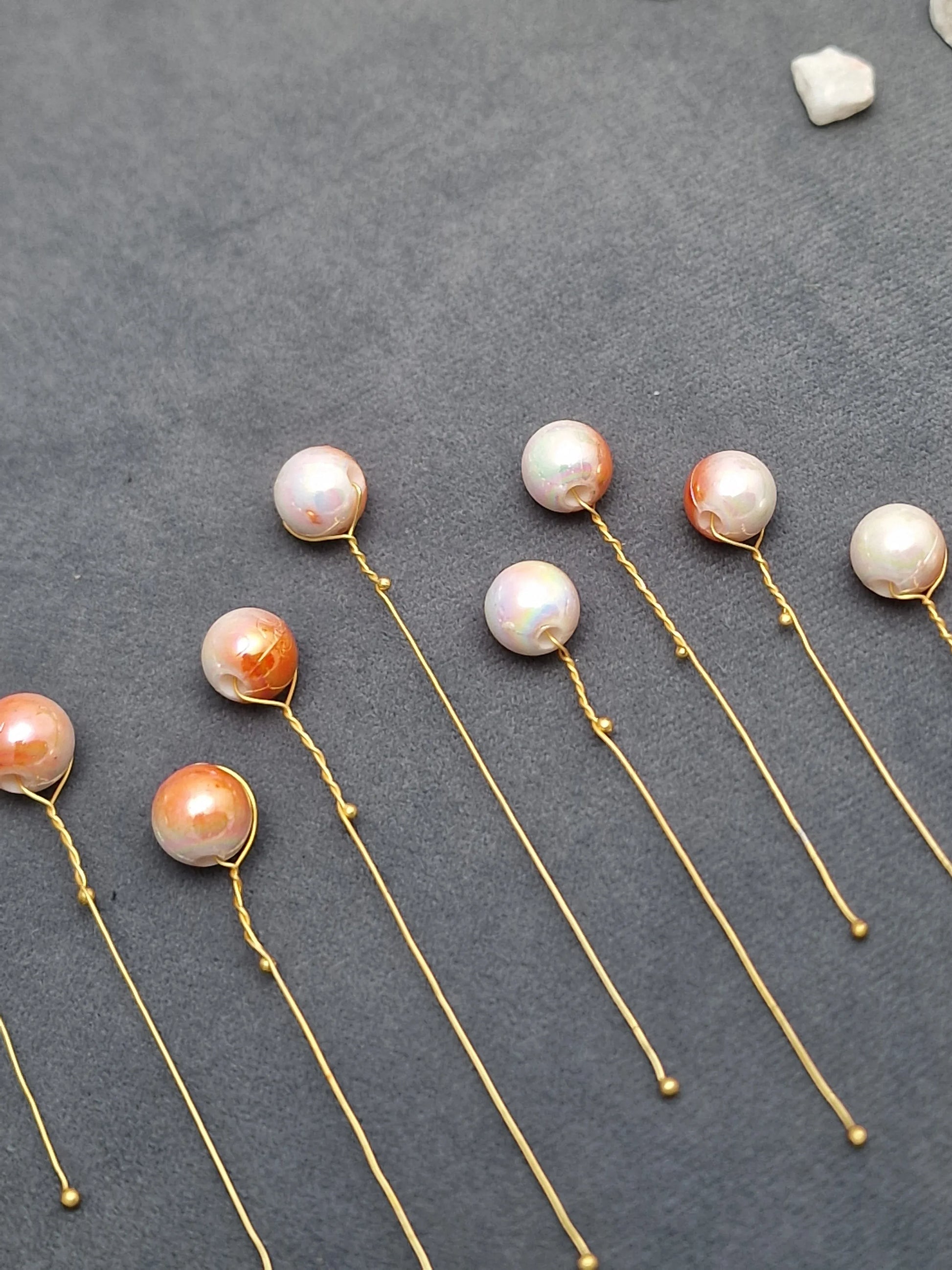 Radiant Pearl Stems Hair Pin