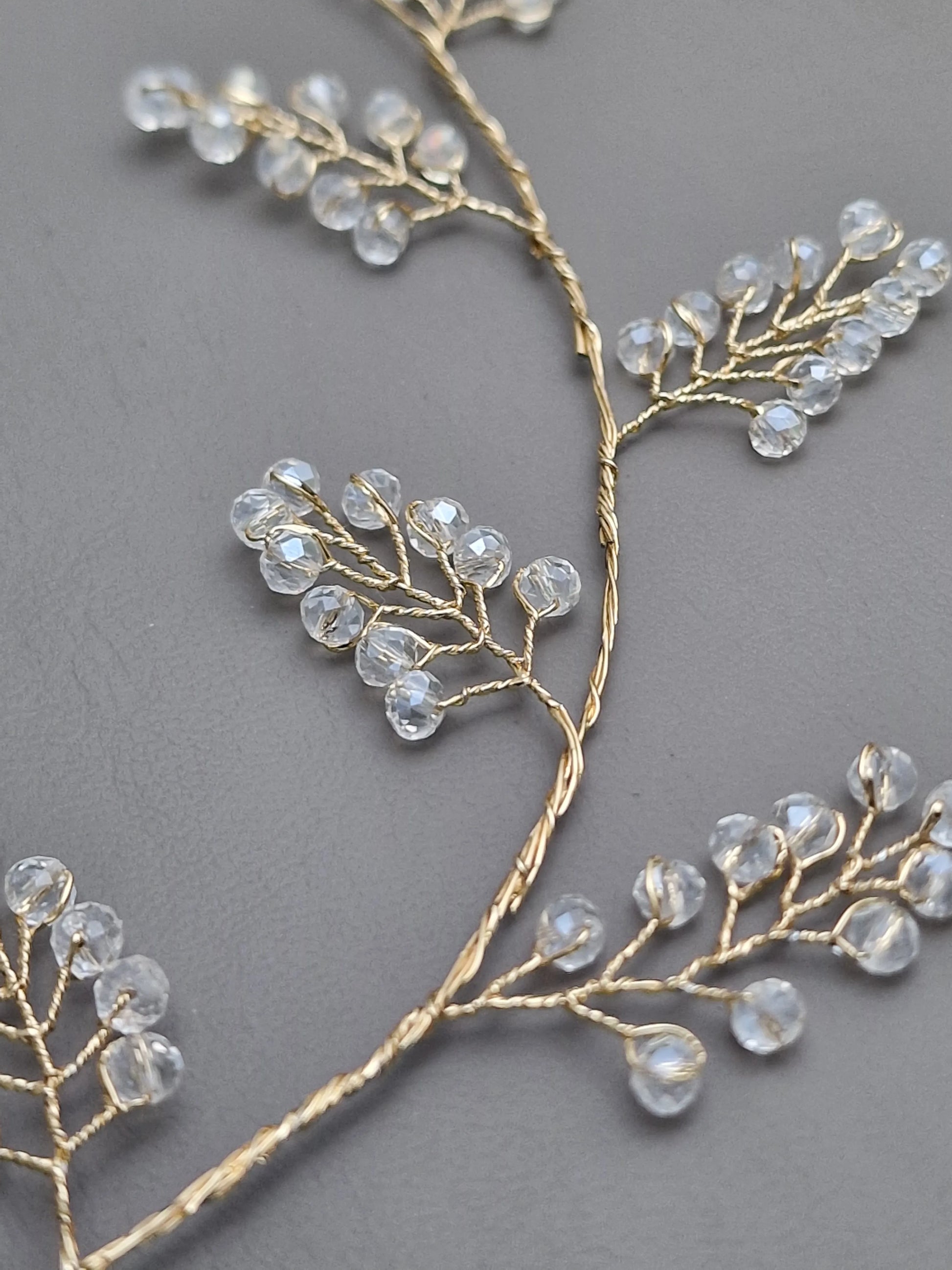 Crystal Leaf Hair Vine
