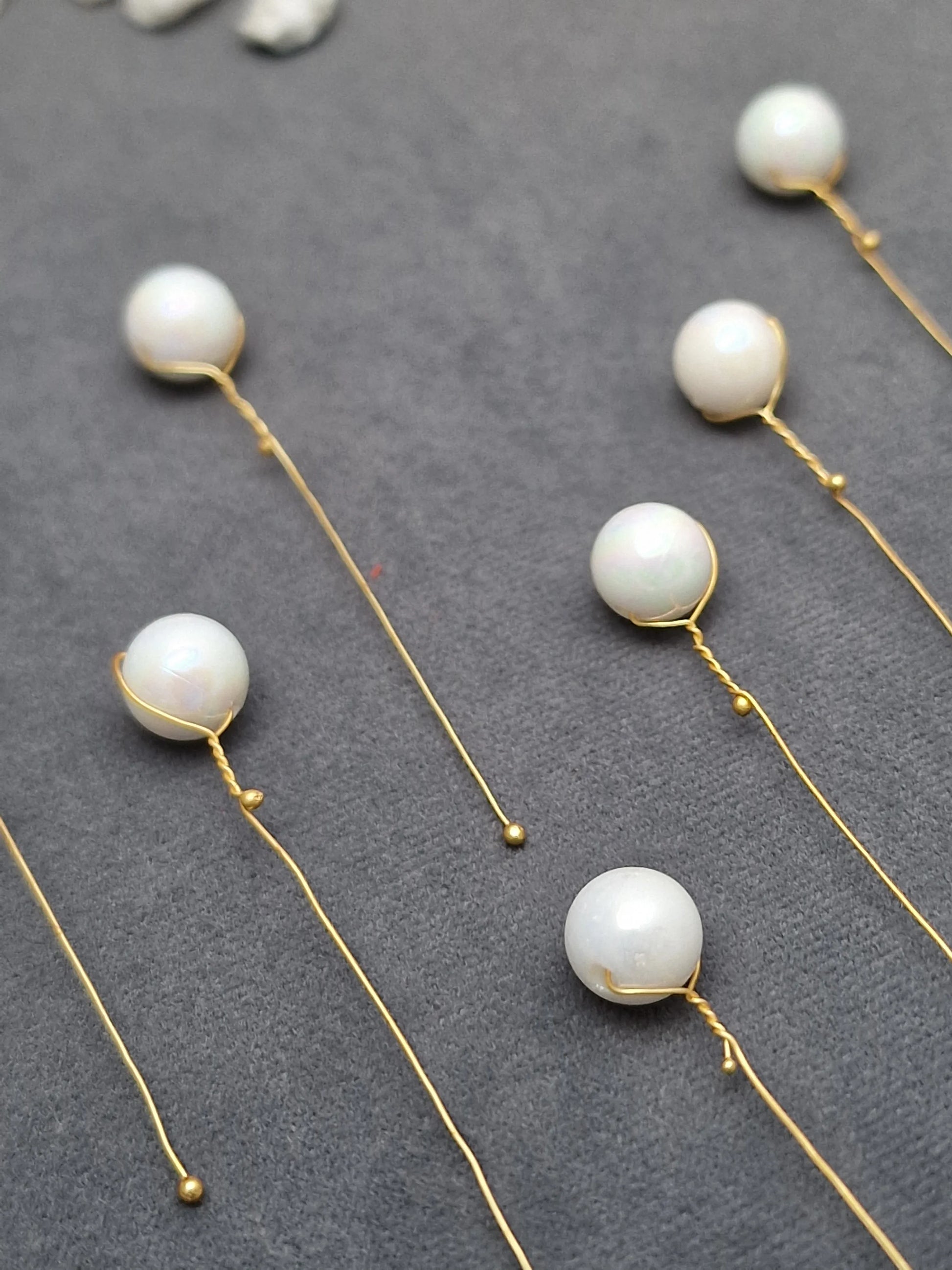 Radiant Pearl Stems Hair Pin