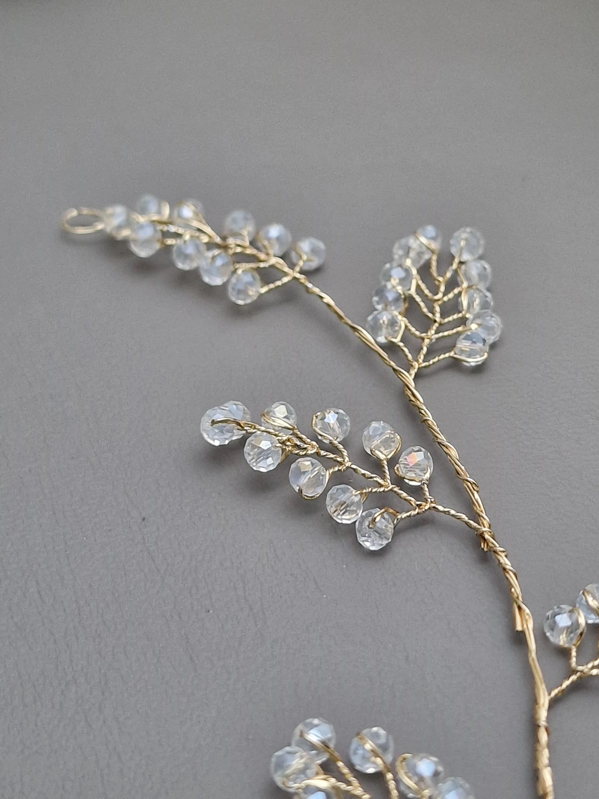 Crystal Leaf Hair Vine