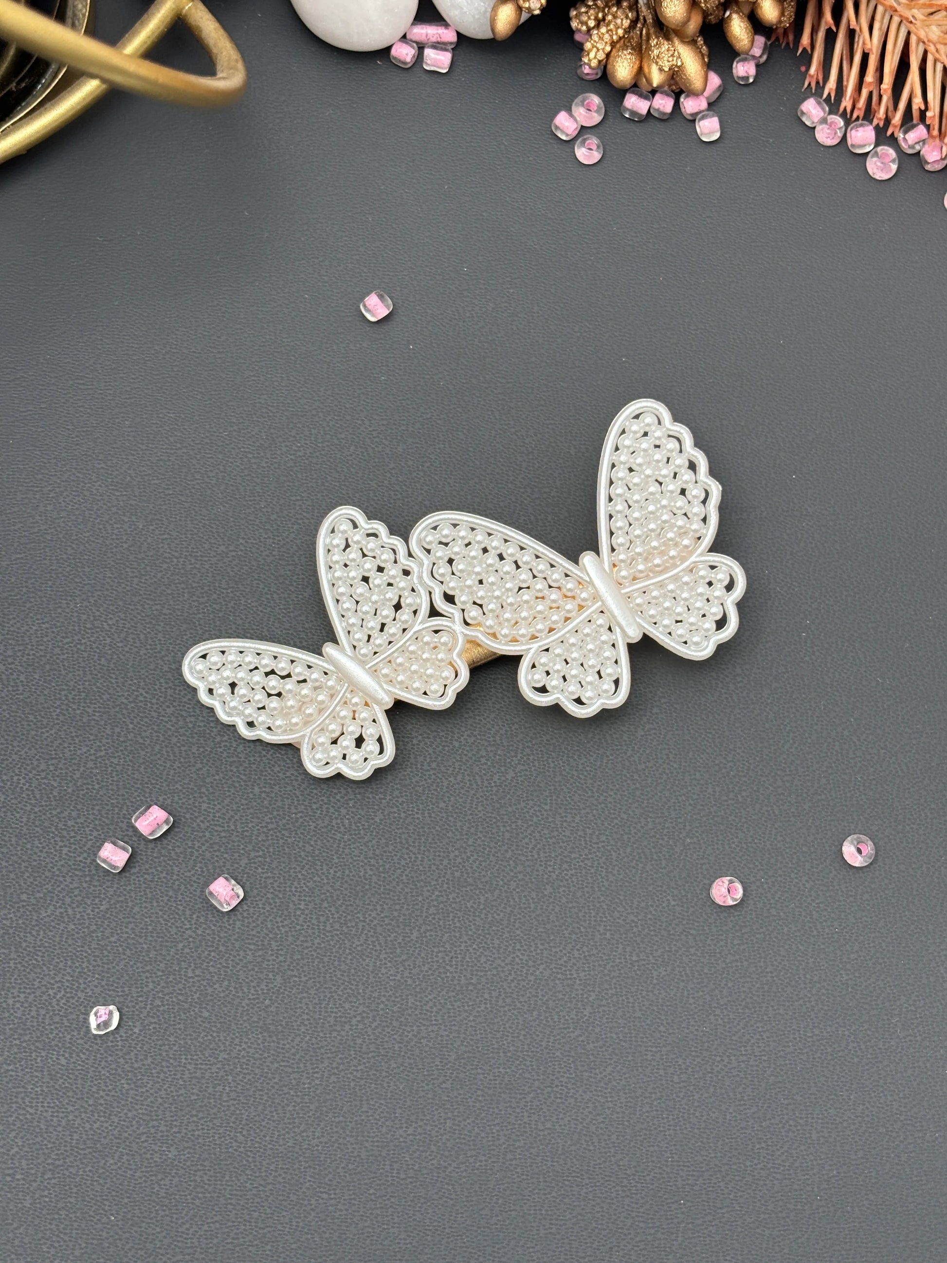 Pearl Whimsy Hair Clip