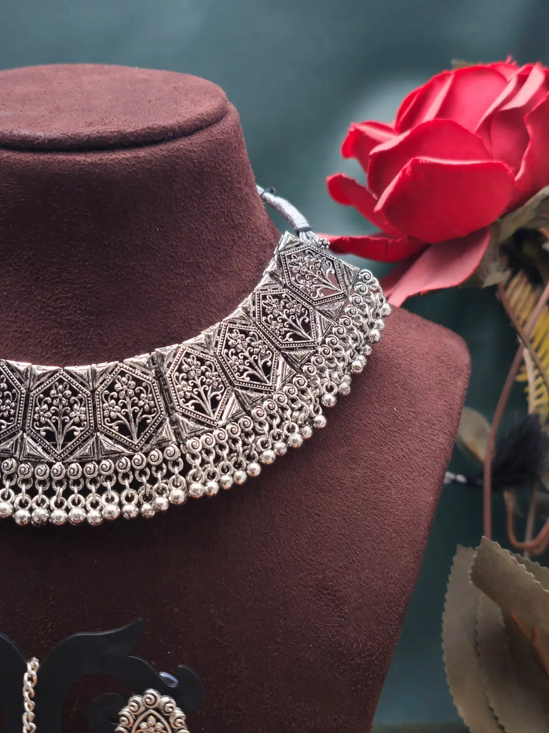 Vintage Royal Choker
