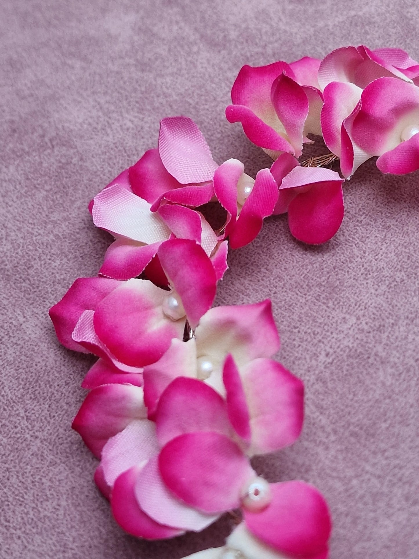 White/Pink